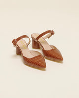 Ma'am Shoes | Ready-to-wear luxury. Comfortable heels and flats for the modern woman. Made in Los Angeles with finely crafted Italian suede and leather.