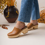 Ma'am Shoes | Ready-to-wear luxury. Comfortable heels and flats for the modern woman. Made in Los Angeles with finely crafted Italian suede and leather.