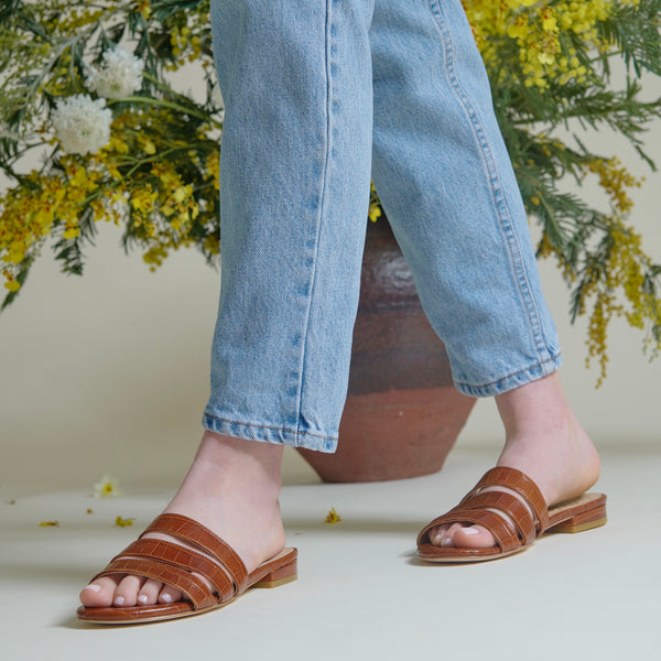 Ma'am Shoes | Ready-to-wear luxury.  Comfortable heels and flats for the modern woman.  Made in Los Angeles with finely crafted Italian suede and leather. 